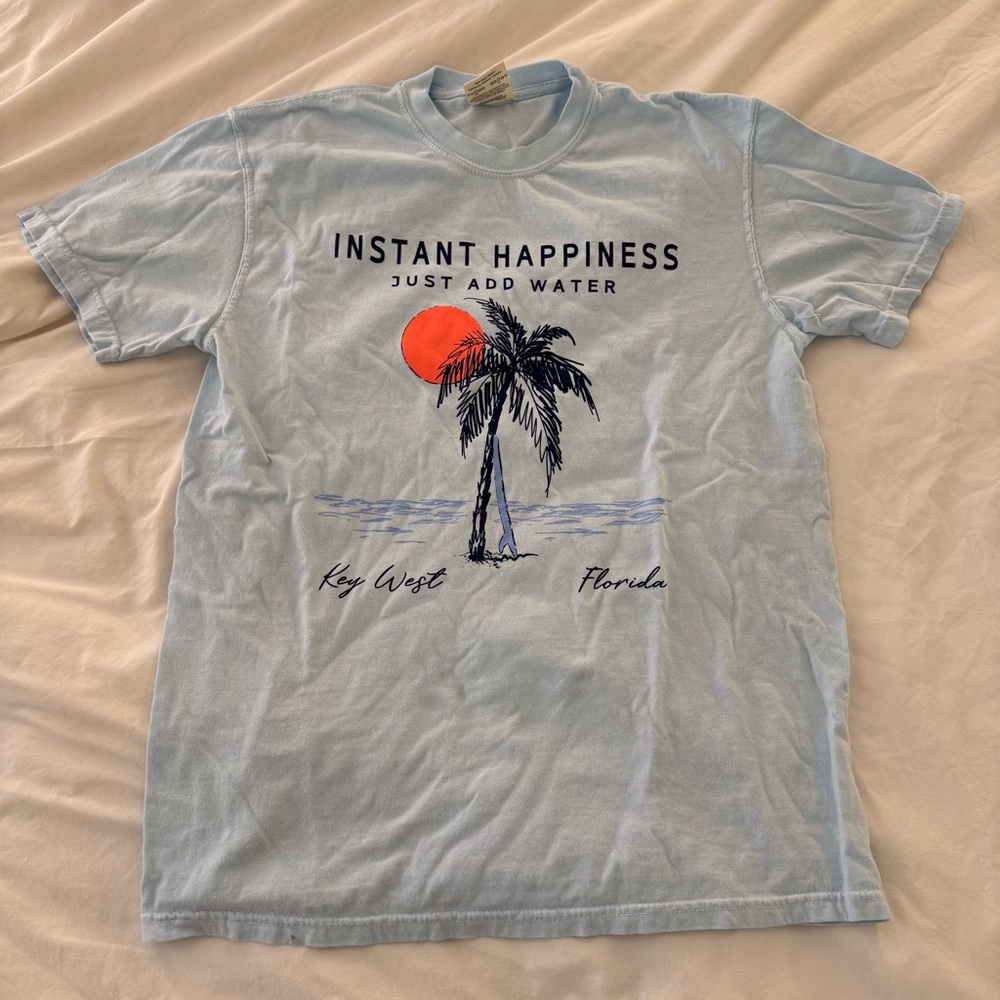 Light Blue Comfort Colors Key West T-Shirt - SIZE M - Picture 2 of 5